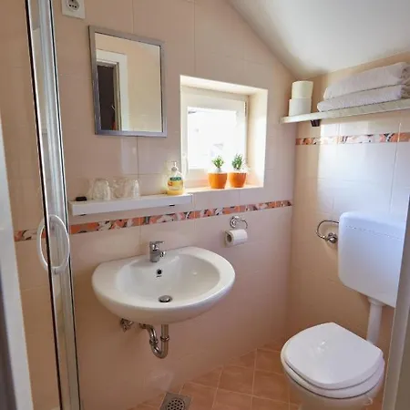 Apartma Steles Apartment Stari Trg pri Lozu