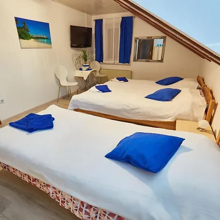 Apartma Steles Stari Trg pri Lozu