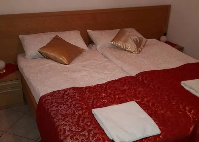 Apartman Apartma Steles Stari Trg pri Ložu